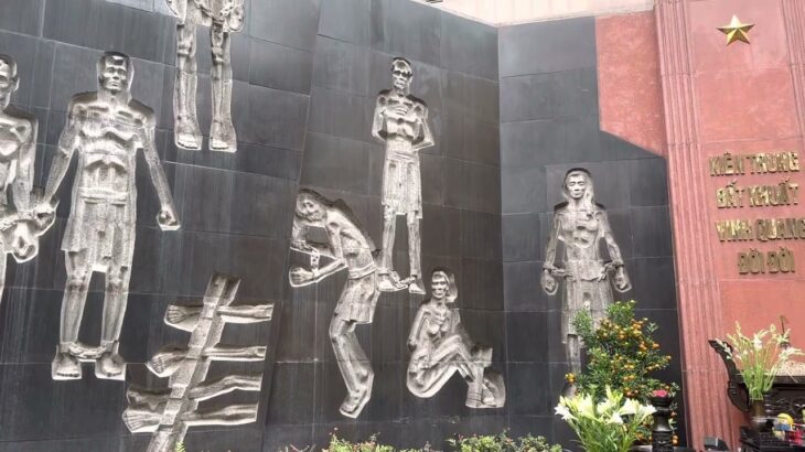 チワワの小梅さんの飼い主旅行inベトナム ハノイ Vietnam Hanoi ターヒエン通り20230222〜20230226
