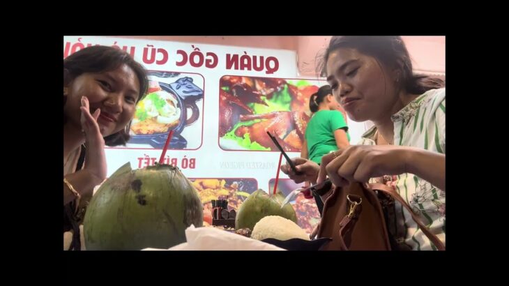 Hanoi Night Market and Dinner: An unforgettable evening! / Vietnam 🇻🇳 Vlog