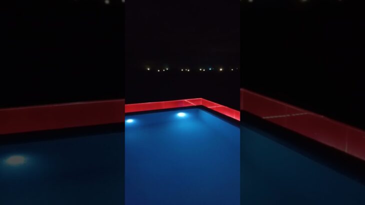 ホテルの屋上プールから夜景とミーケビーチ★ダナン★ベトナム2025/10/9